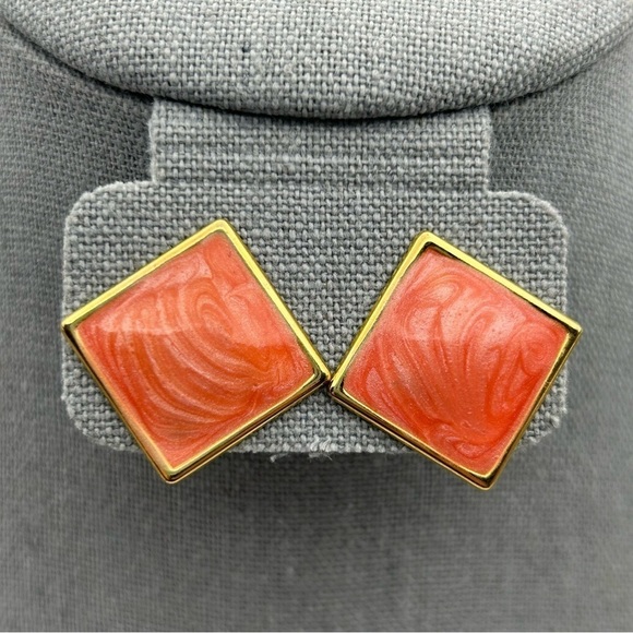 Vintage Lightweight Bright Coral Orange Swirl Stud Square Pierced Metal Earrings - Picture 2 of 8